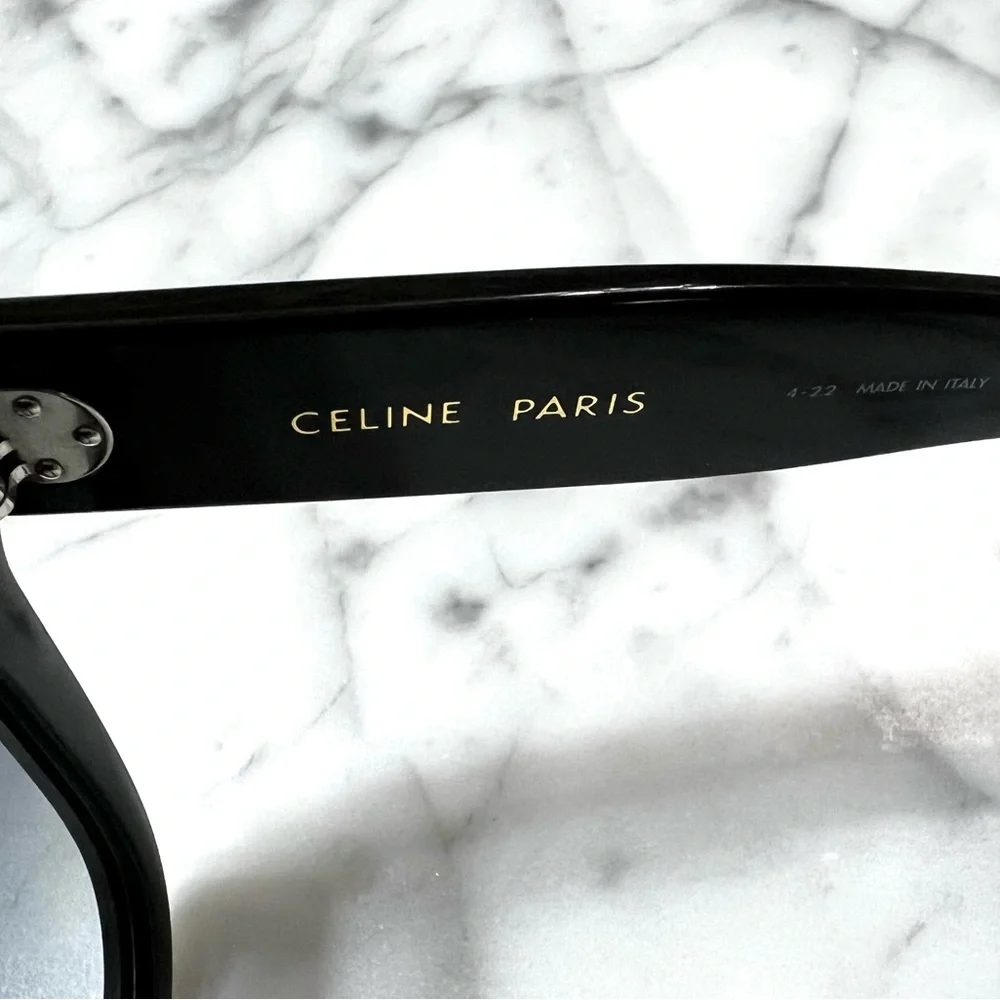 Celine 🦊 🕶️